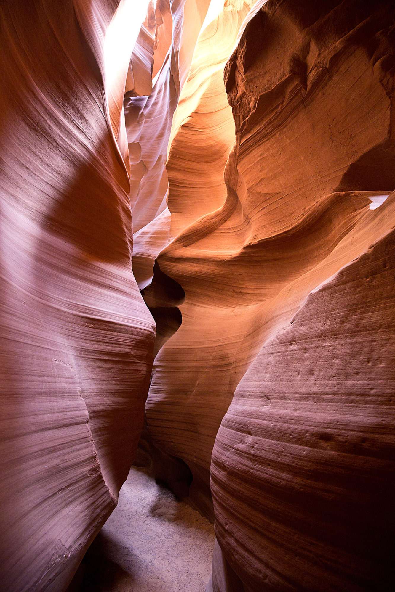 The curves of antelope canyon